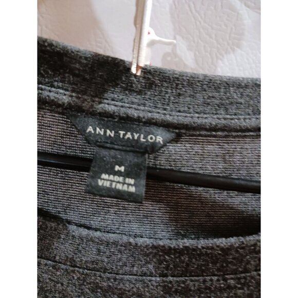 Ann Taylor Long Sleeve Sweatshirt Top Gray Size M - Picture 4 of 5